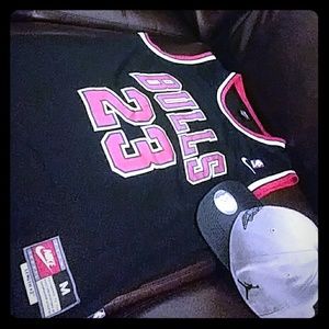 Michael Jordan Jersey and MJ snapback